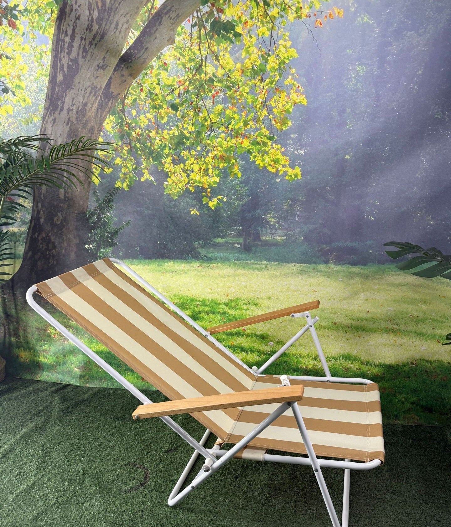 Portable Folding Camping Chair with Beech Wood Armrests – Outdoor Leisure Beach & Fishing Seat