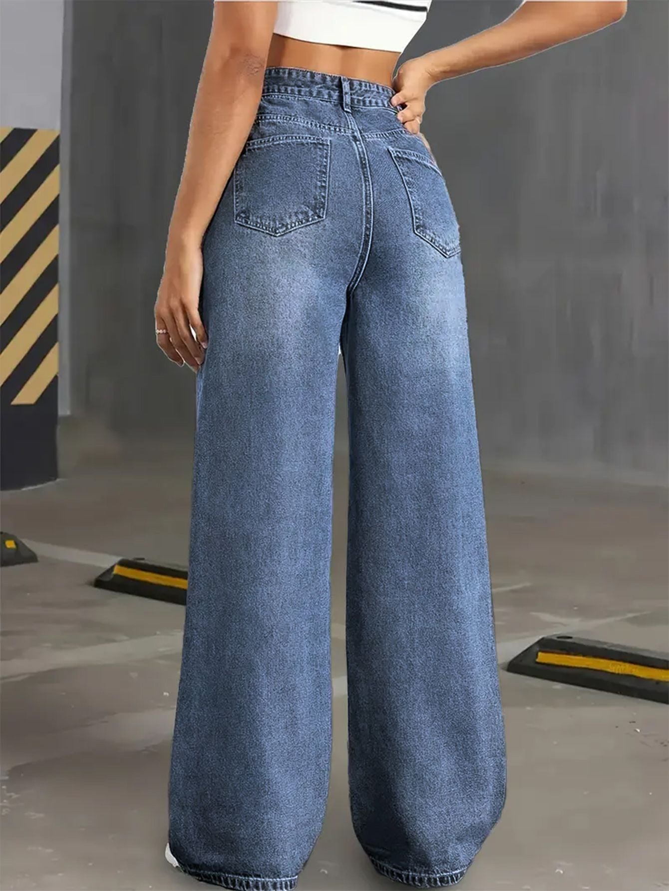 Hestia Light-Wash High-Waist Straight-Leg Jeans