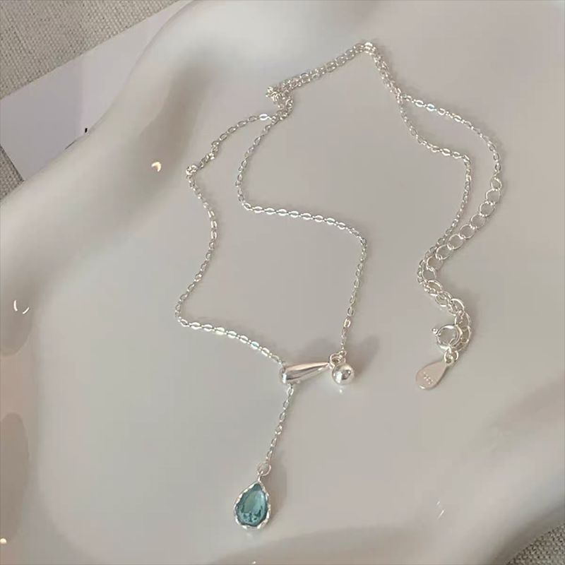 Hebe Aquamarina Gemstone Necklace