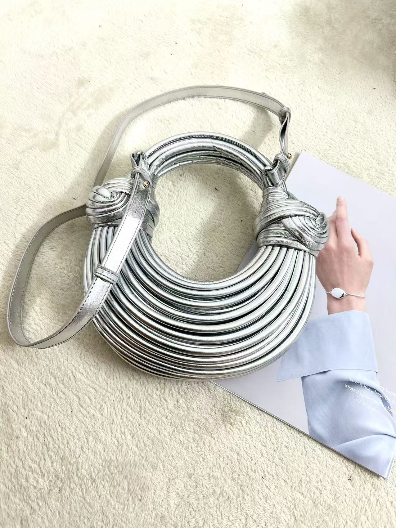 Ceres Woven Dumpling Shoulder Bag – Handmade Noodle Style Fashion Bag