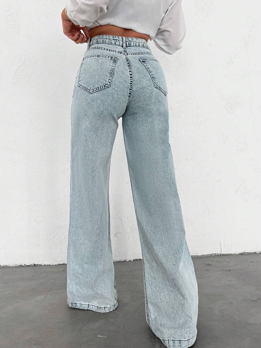 Wide-Leg High-Waist Denim Jeans