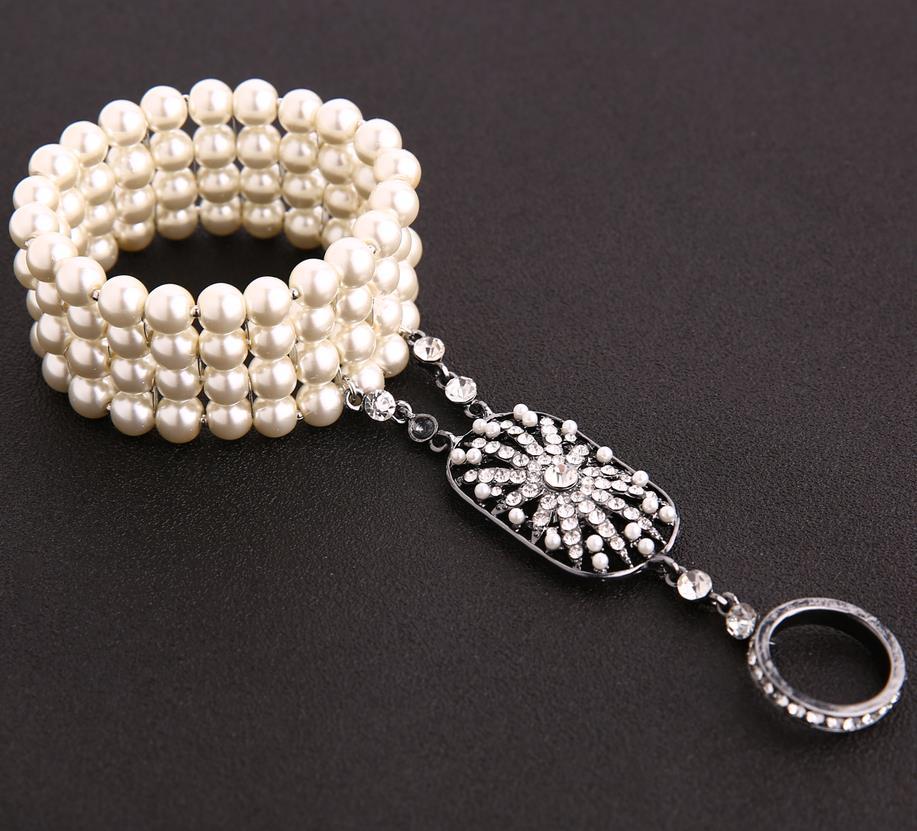 Skadia Pearl Bracelet–Ring Chain
